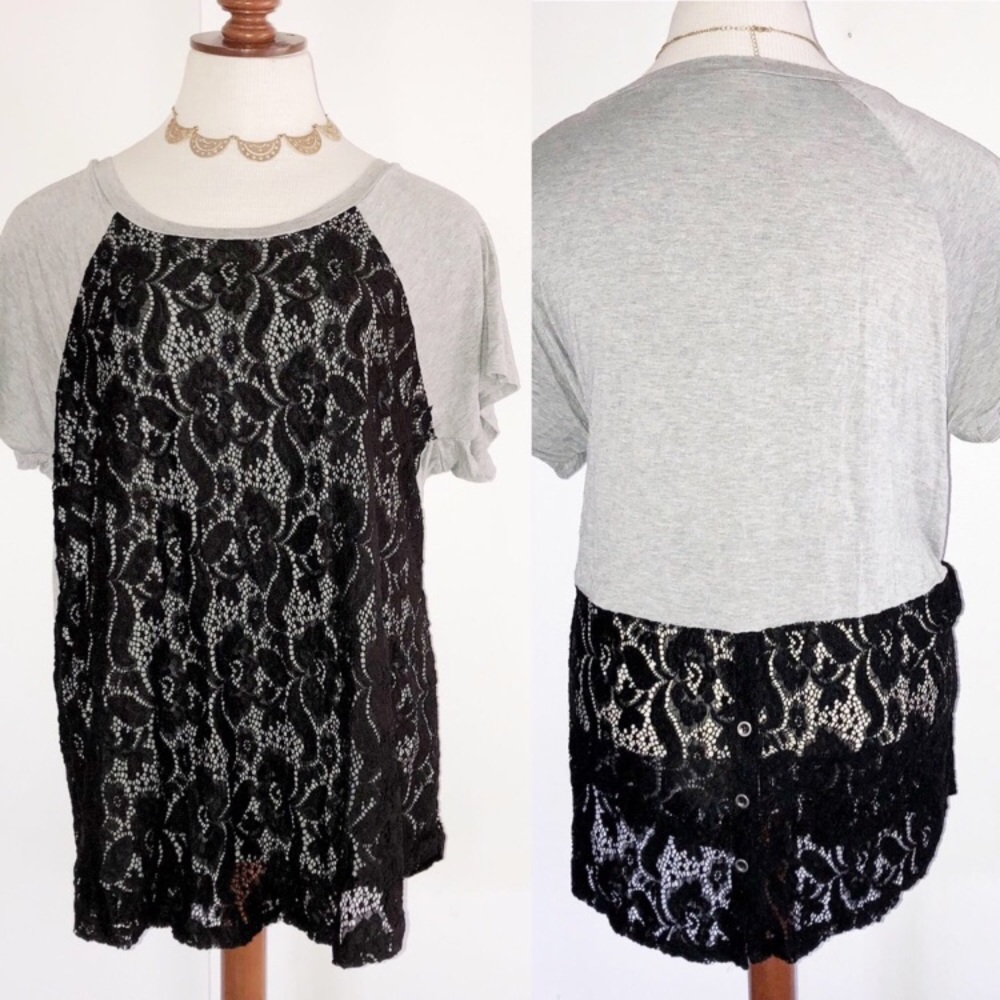 Torrid Top Plus Size 2 Lace Short Sleeve Buttons